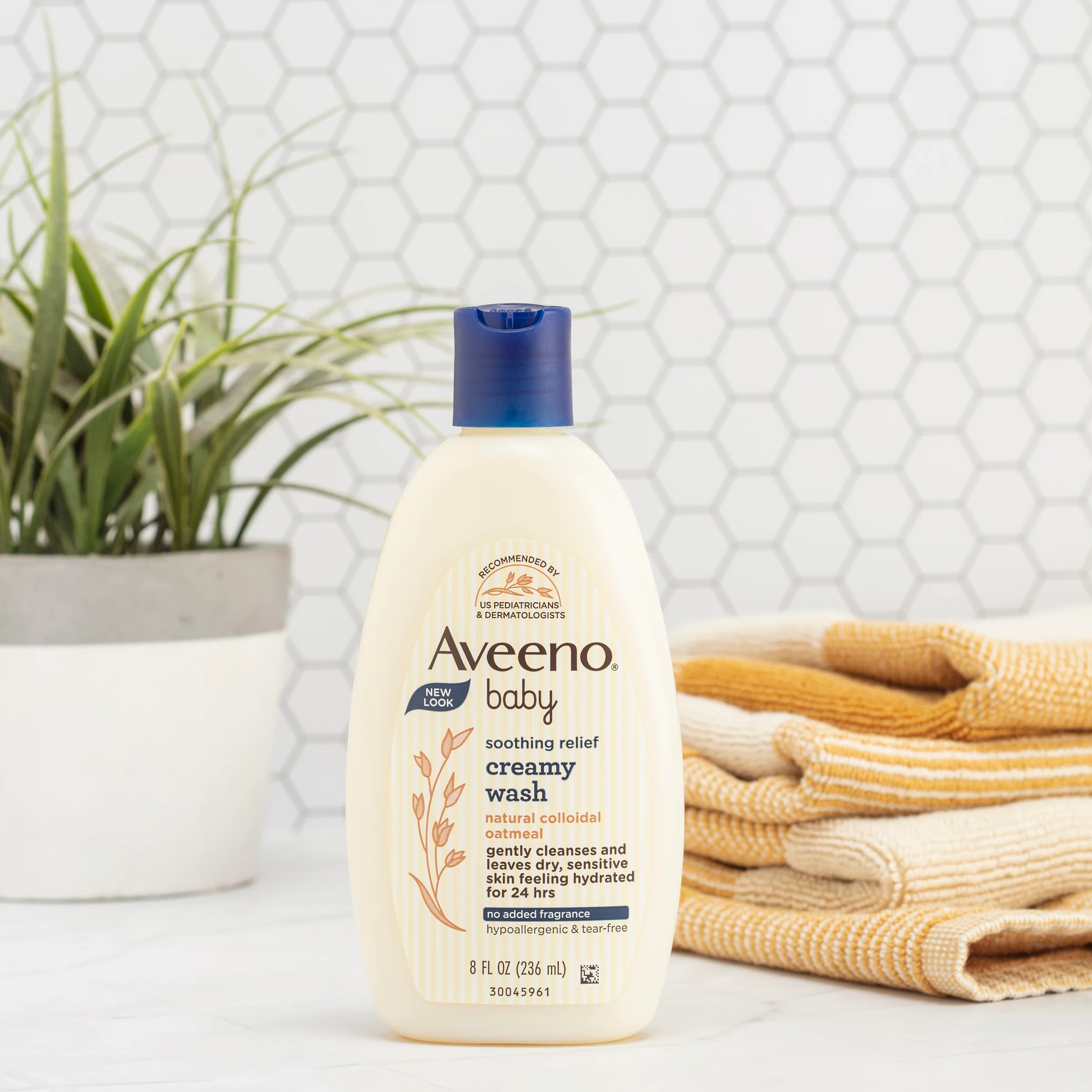Aveeno Baby Soothing Relief Creamy Wash 236ml - Image 4