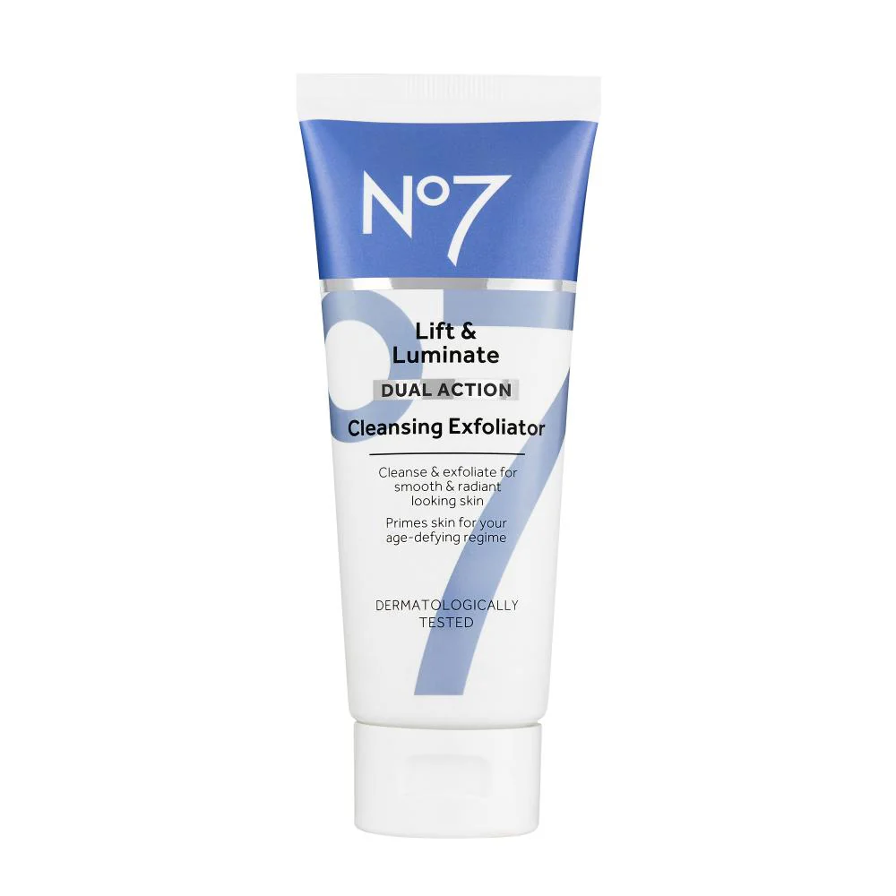 No7 Lift & Luminate Cleansing Exfoliator 100ml - Image 3