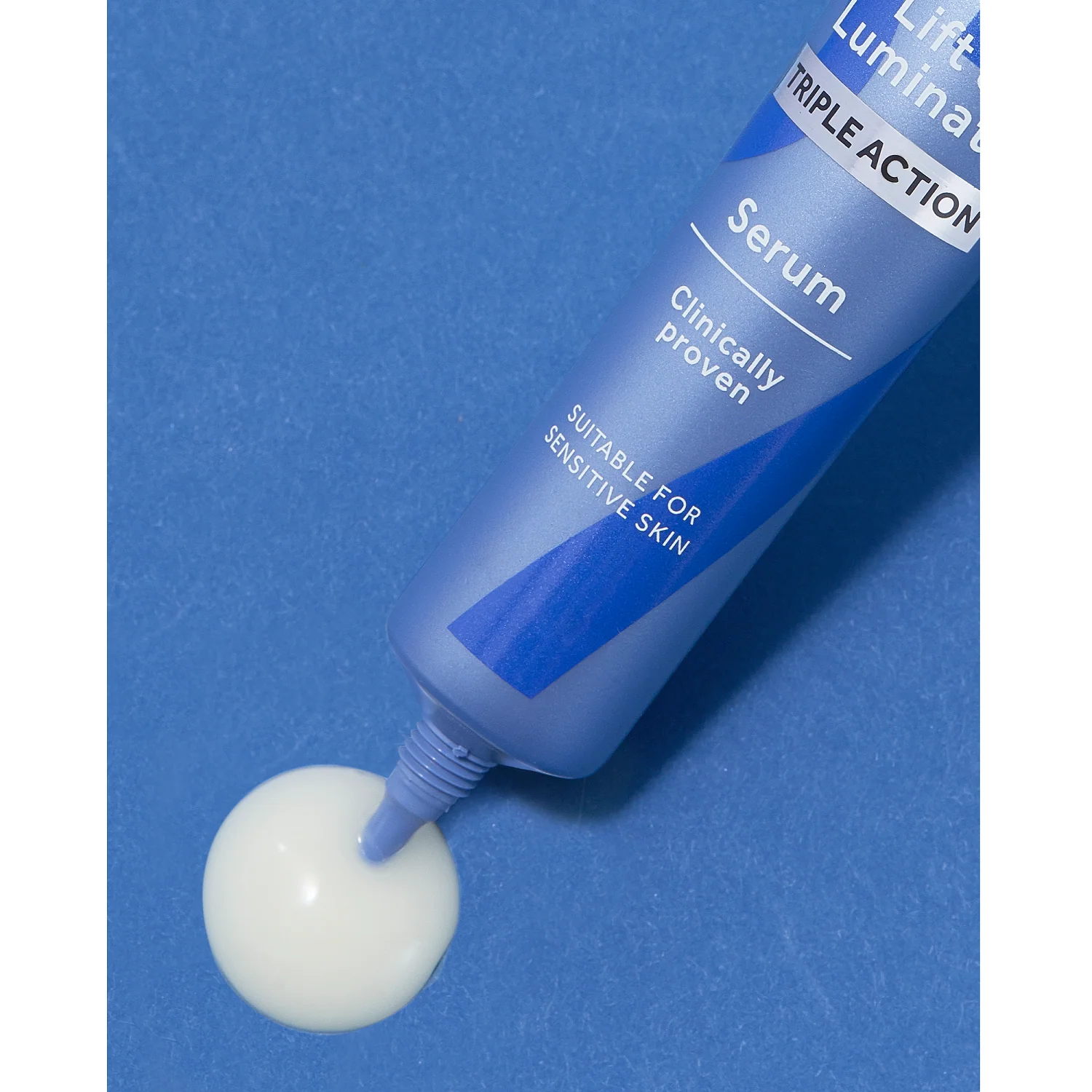 No7 Lift & Luminate Triple Action Serum 30ml - Image 7